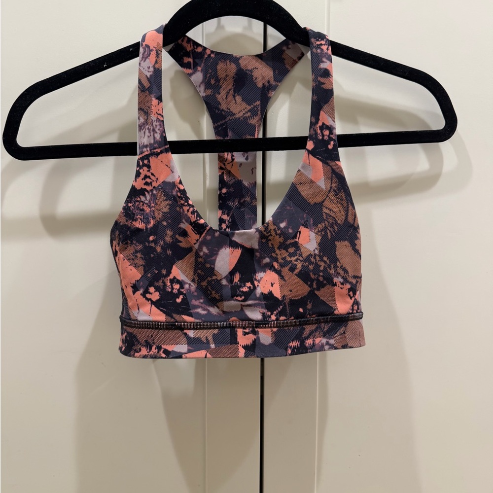 Lululemon Athletica Break Free Sports Bea size 4 Pink and Black Patterned